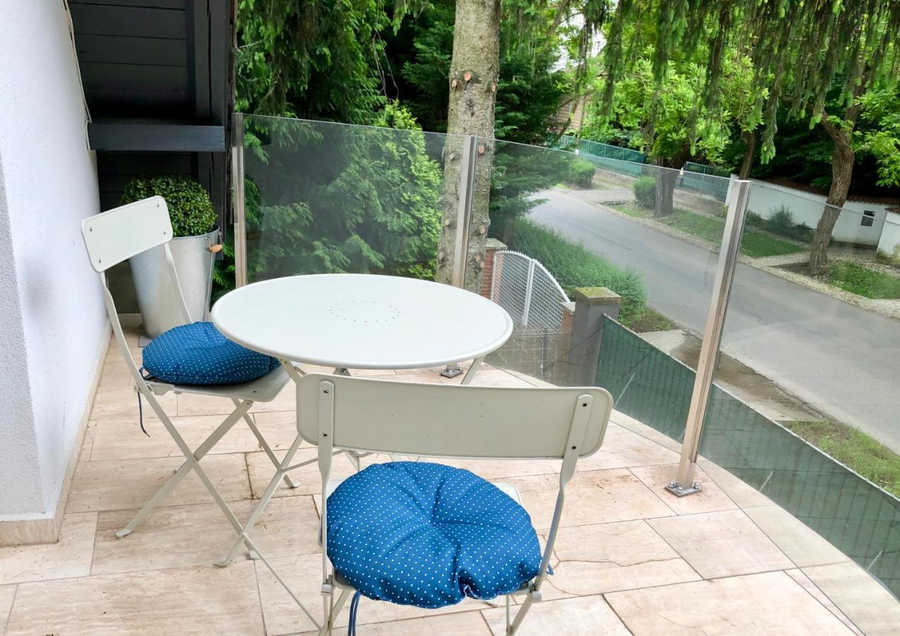 Green Buda Valley: Holiday Home With Garden Budapest Exterior photo